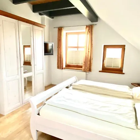 Bummert Am Hafen 3 Greetsiel Krummhörn